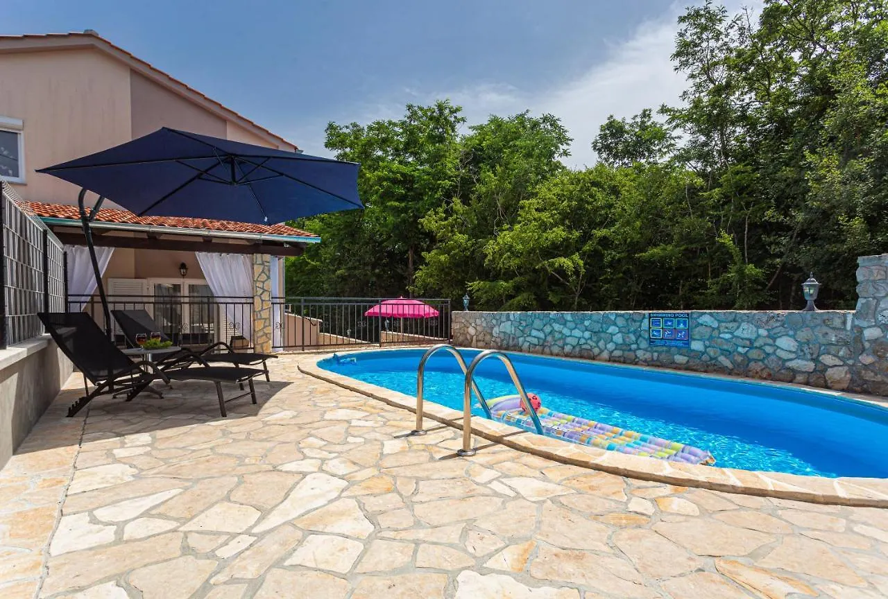 Apartment With A Private Swimming Pool, Garden & Bbq Gostinjac 0*,
